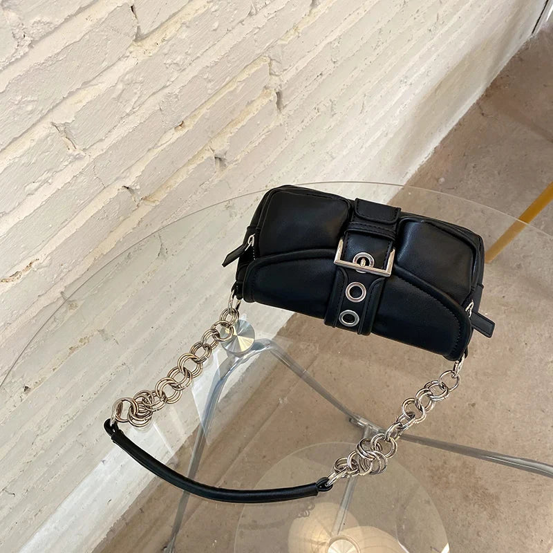 Retro Damen-Schultertasche mit Kette