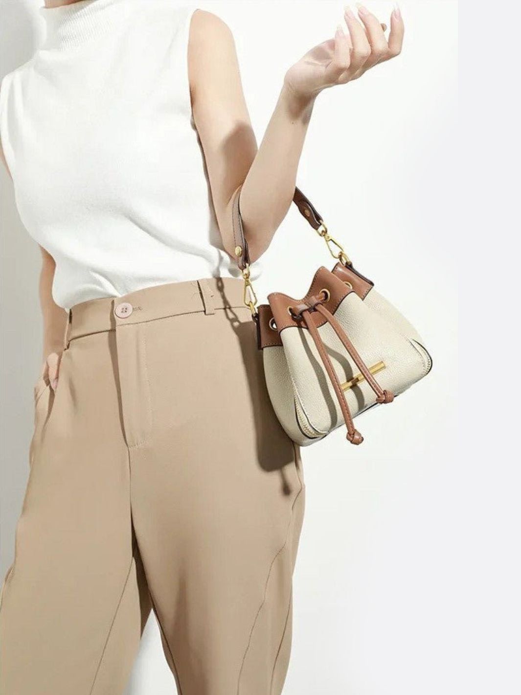 Kleine Leder-Bucket-Bag