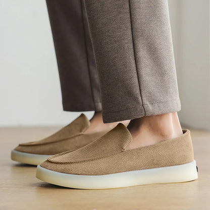 Klassische Business-Loafer aus Wildleder