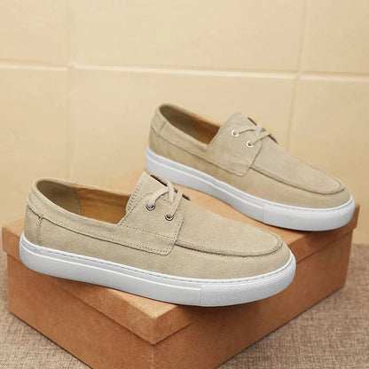 Elegante Wildlederschuhe